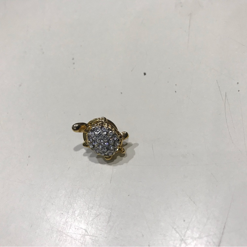NWOT Adorable Crystal Turtle Pin - Picture 5 of 5